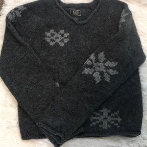 Bass 100% wool crop sweater in EUC